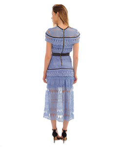 Rent dress | Blue lace ruffle midi dress | Hirestreetuk.com